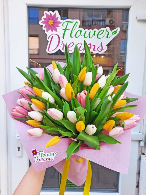 Букет от 41шарени лалета